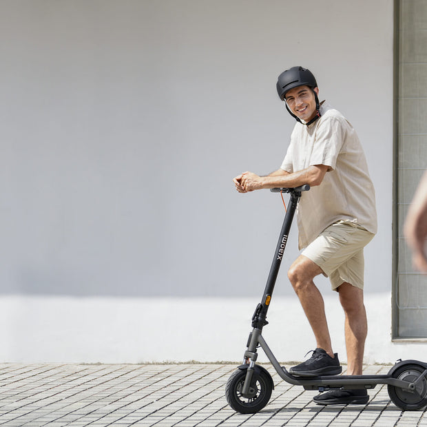 Xiaomi Electric Scooter 6 Lite GL – 500W Peak Power, 25km Range